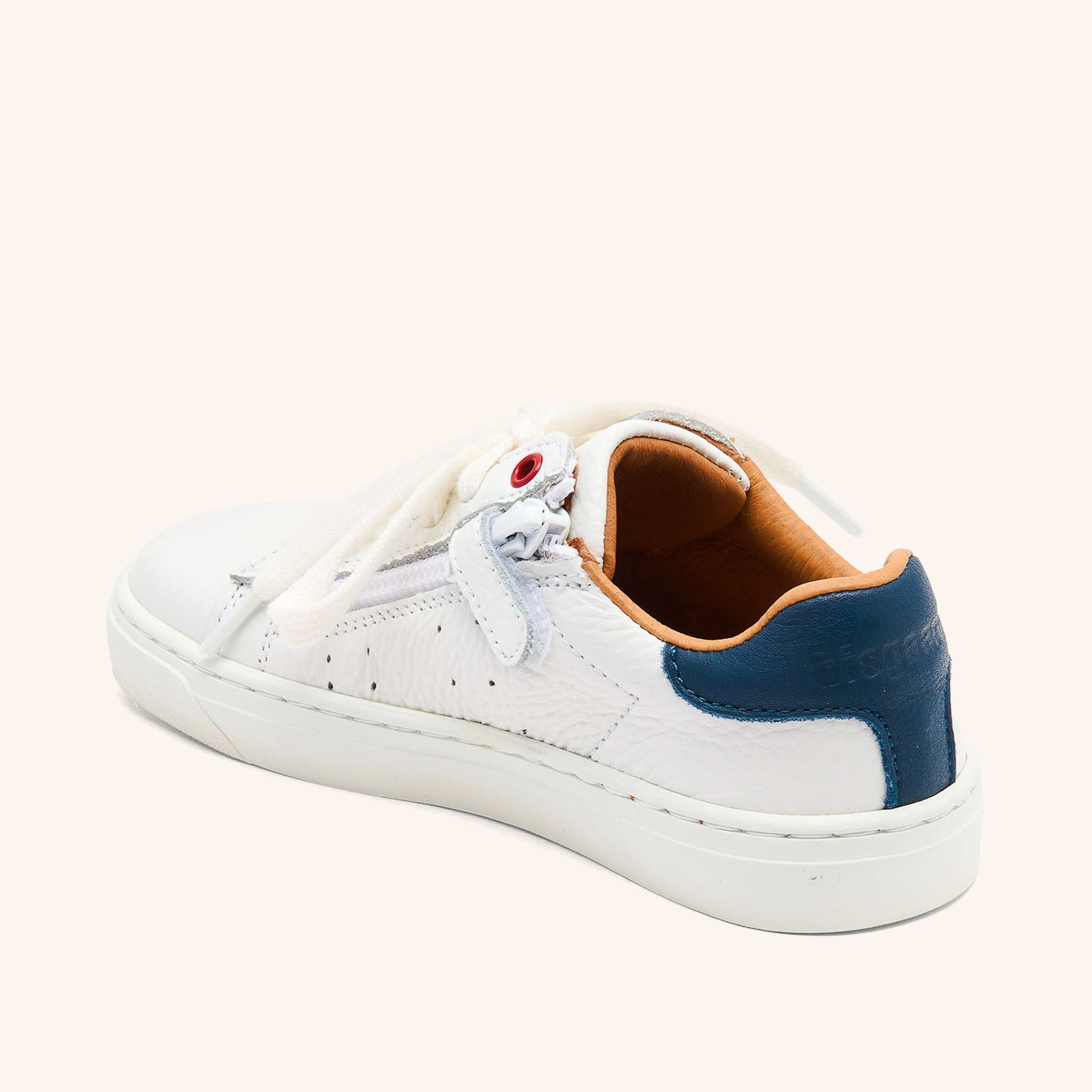 bisgaard barefoot raymond white classic